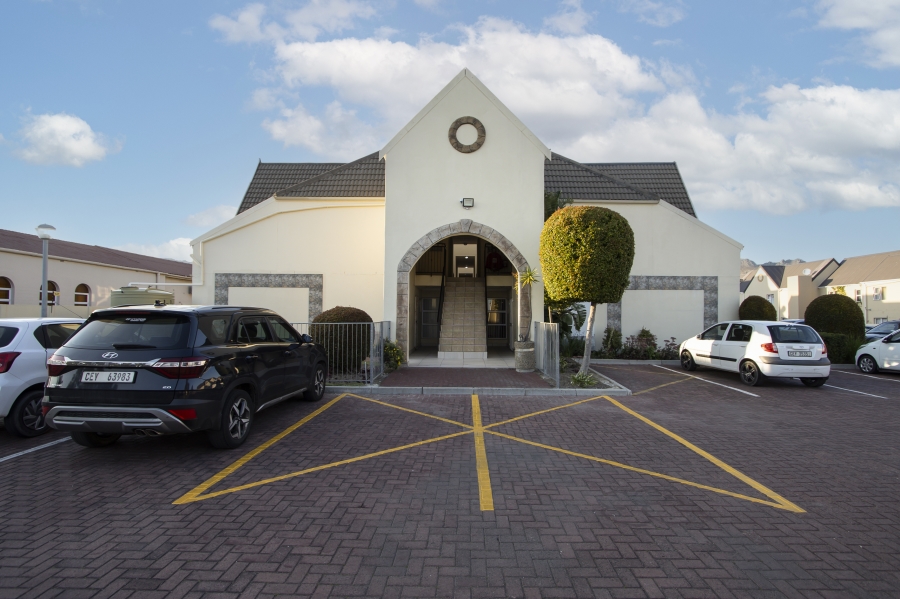 2 Bedroom Property for Sale in Gordons Bay Central Western Cape
